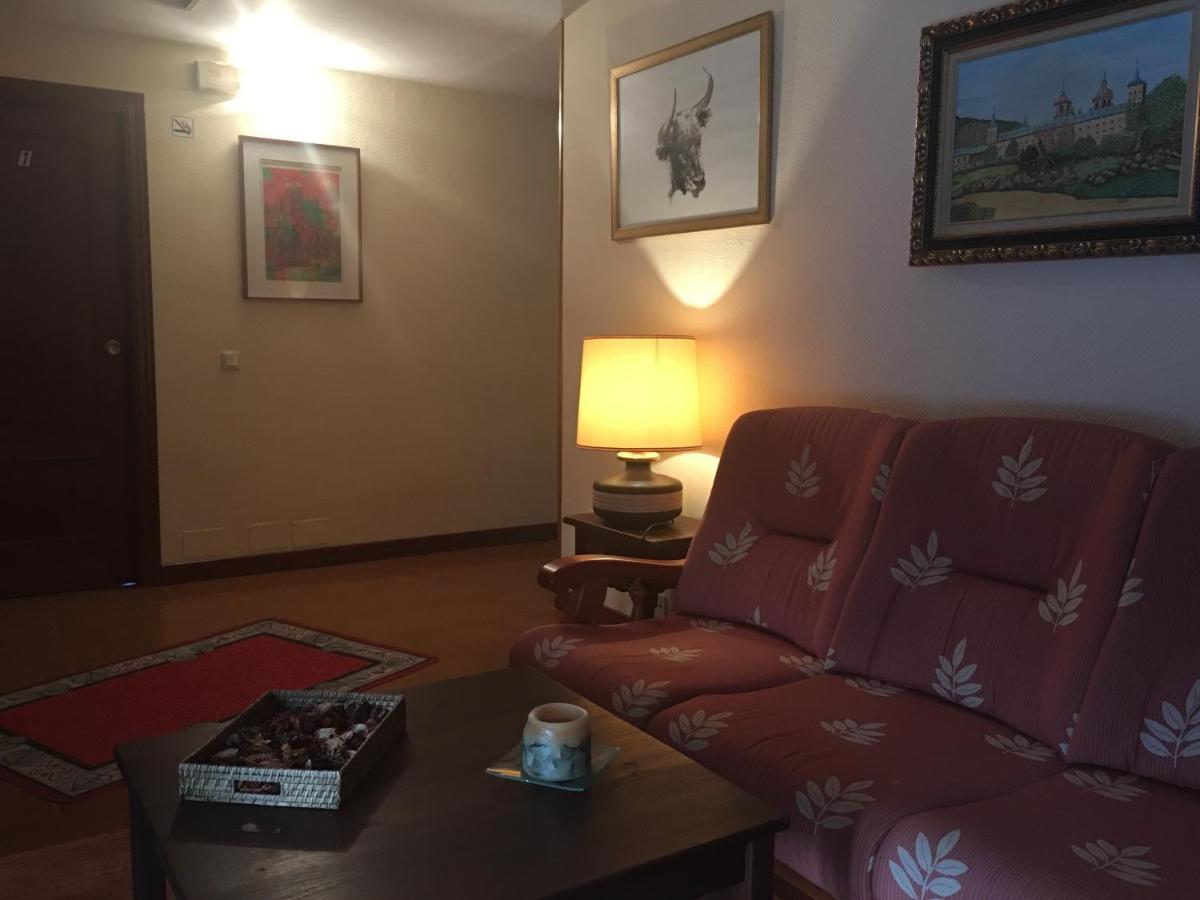 B&B Yeguada La Parrilla Ель-Ескоріаль Екстер'єр фото